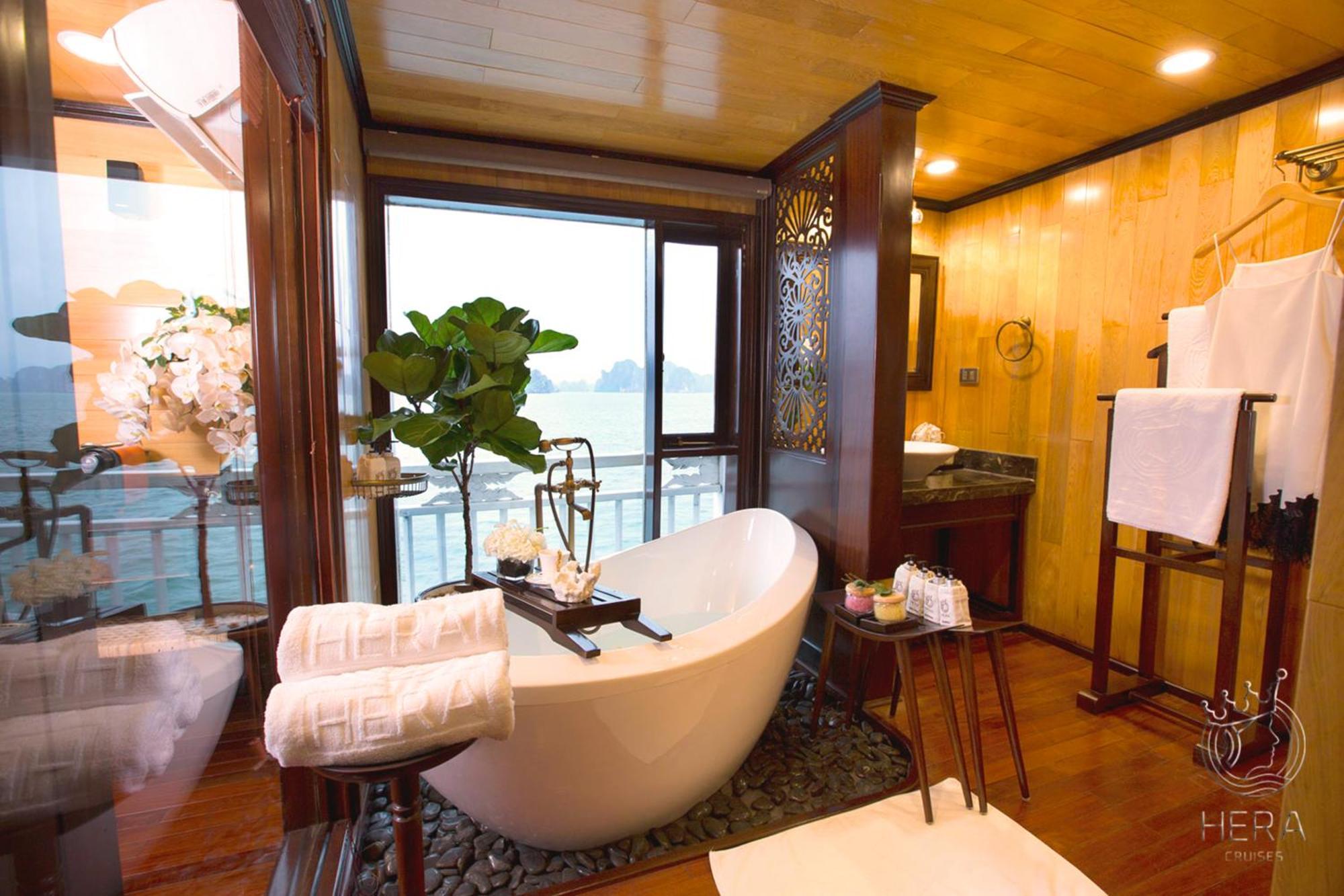 Hera Grand Luxury Cruise Ха Лонг Екстериор снимка