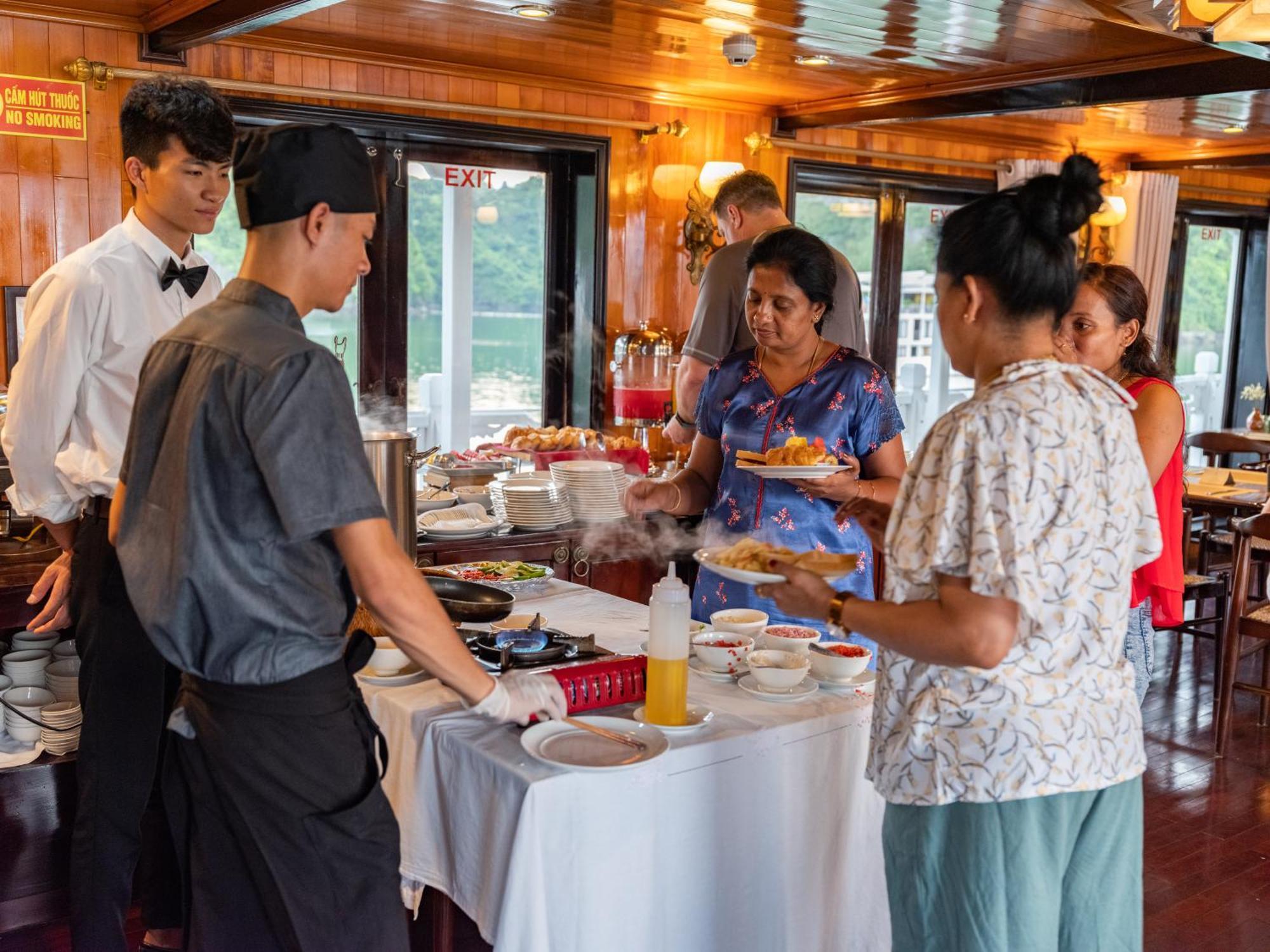 Hera Grand Luxury Cruise Ха Лонг Екстериор снимка